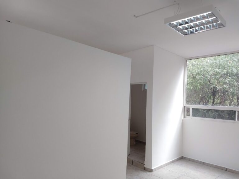 1115 fontanero y electricista 768x576