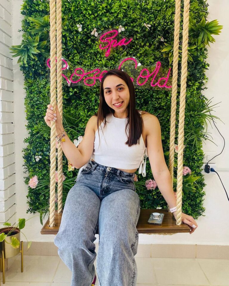 19105 spa rose gold reynosa 768x960