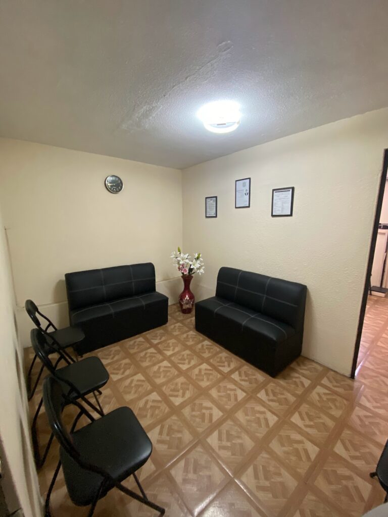 2373 dra. denny perez vidal 768x1024