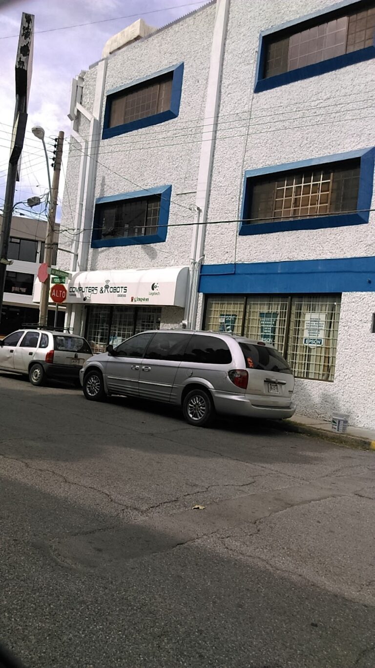 2536 compuland de chihuahua 768x1365