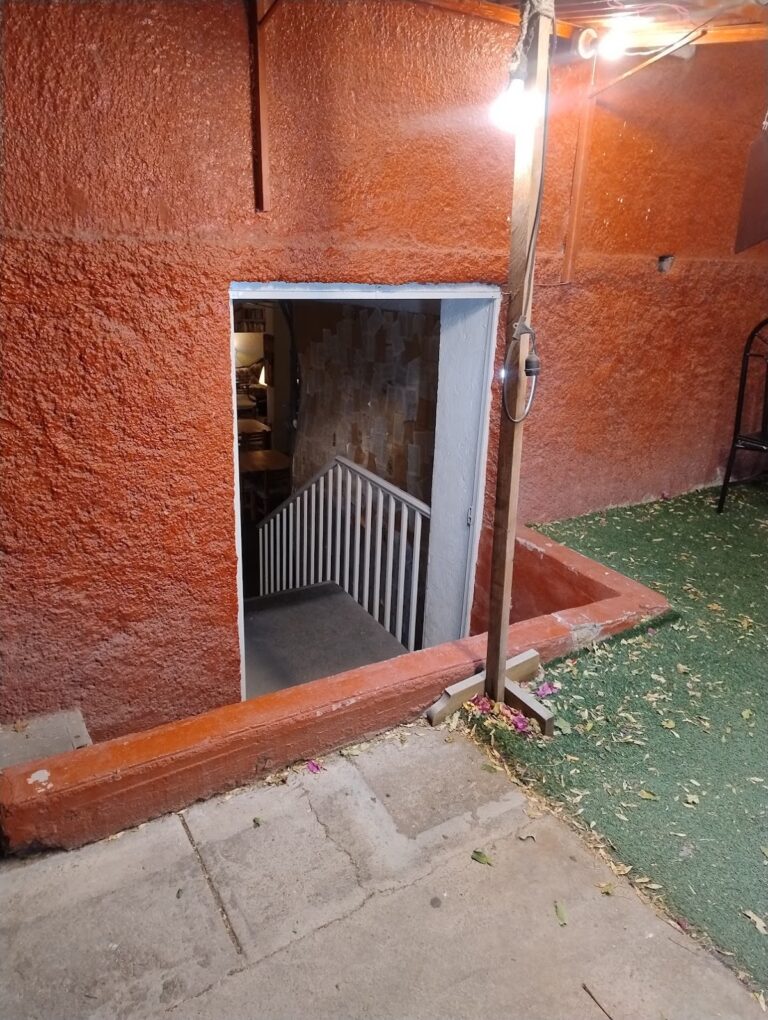 43566 kuira ba hostal 768x1020