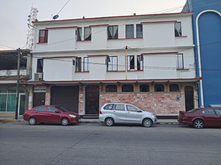 43886 hostal del bohemio 768x576