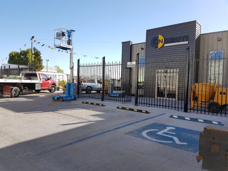 44476 construye renta de maquinaria de elevacion montacargas remolques 768x576