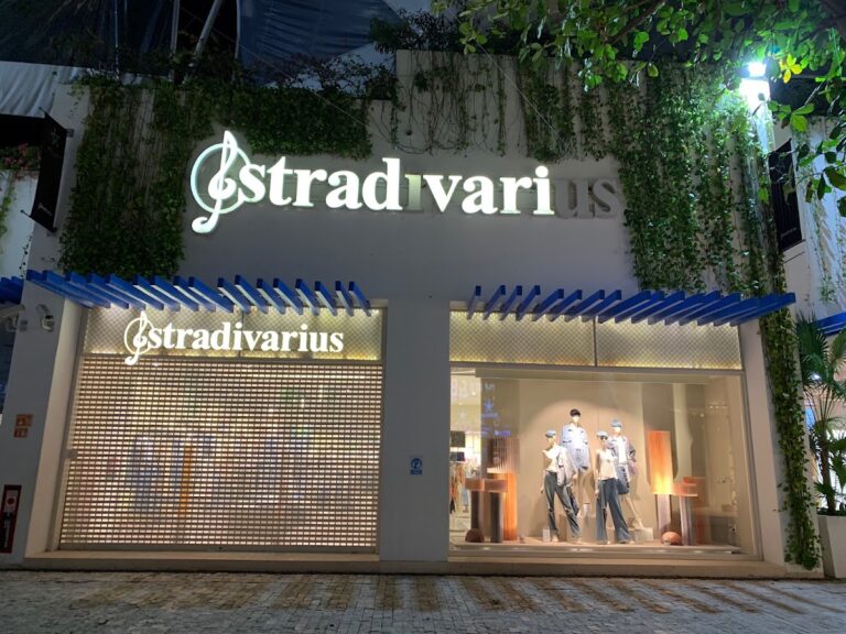 47734 stradivarius 768x576