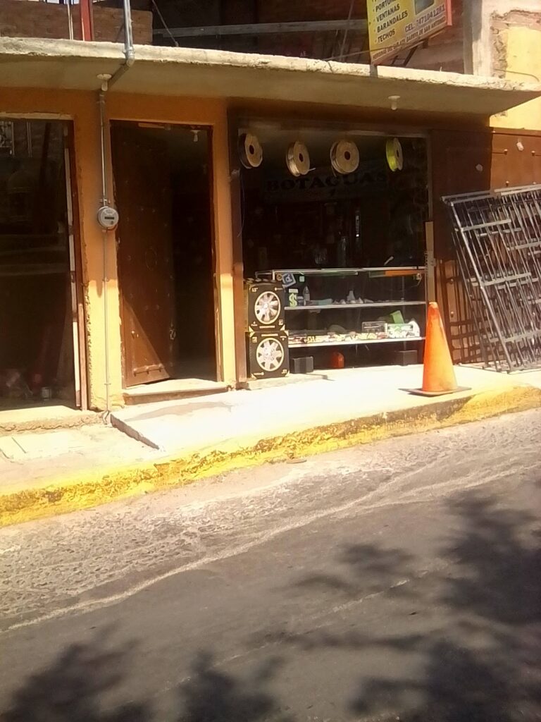 48005 botaguas y accsorios chilpancingo 768x1024