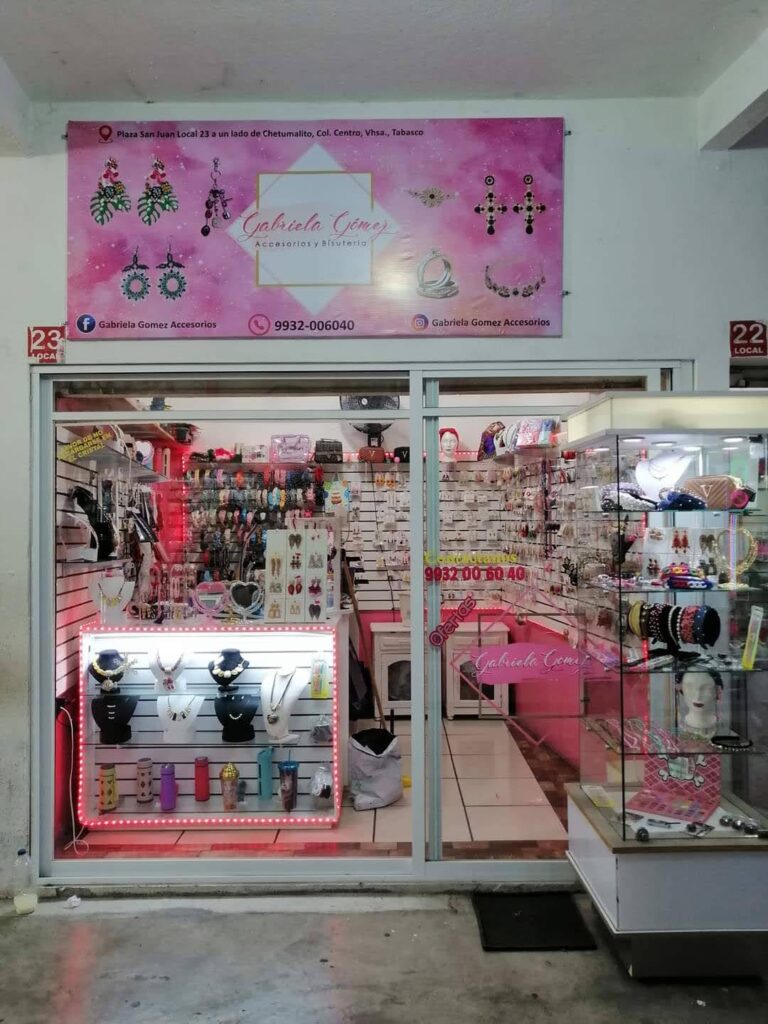48297 gabriela gomez accesorios 768x1024