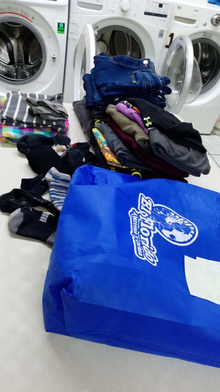 52718 lavanderia express 768x1365