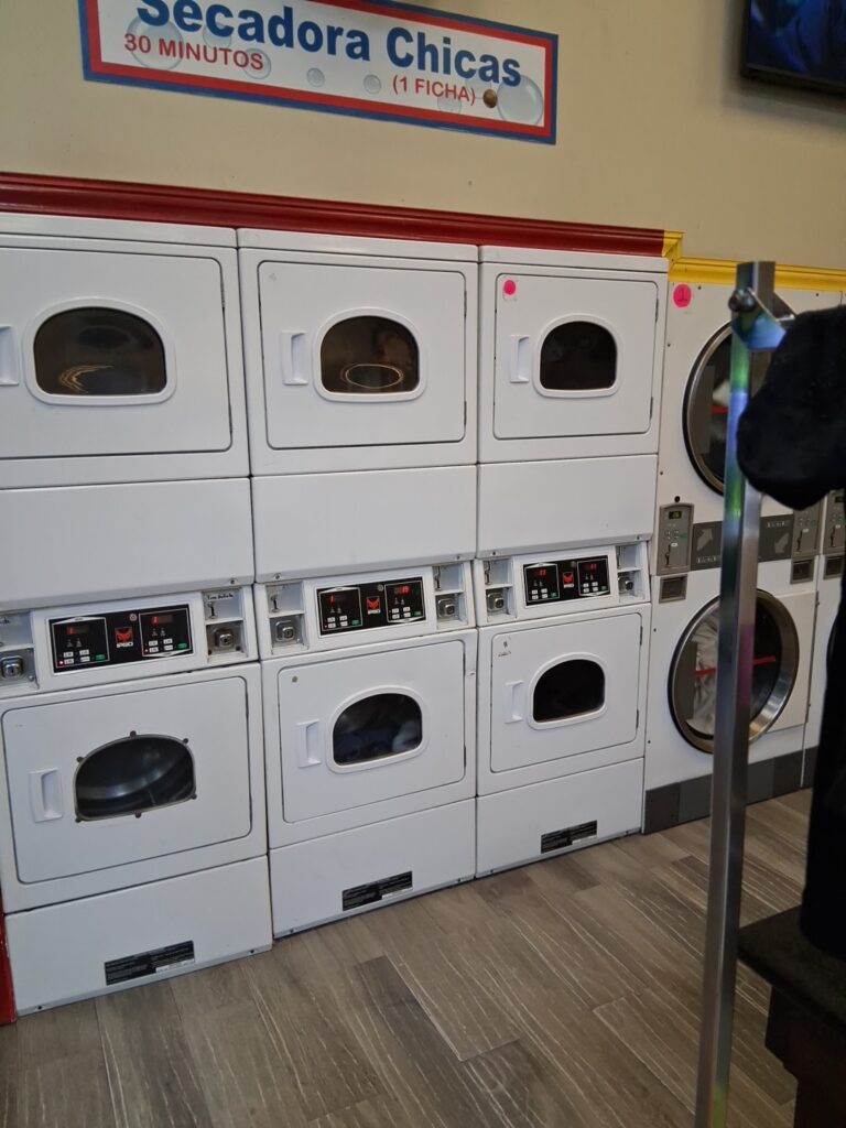 53129 lavanderia adame 768x1024