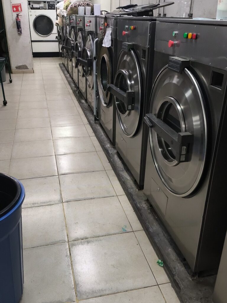 53201 lavasolas 768x1024