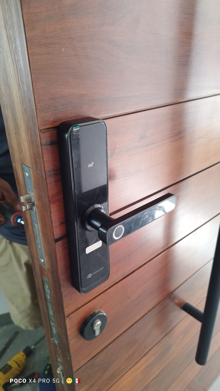 5410 cerrajero 24 horas playa del carmen 768x1364