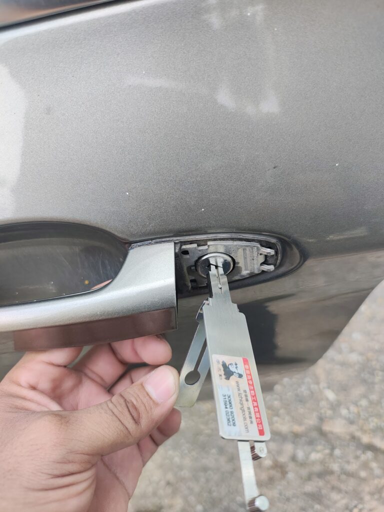 5579 cerrajeria alegria 768x1024